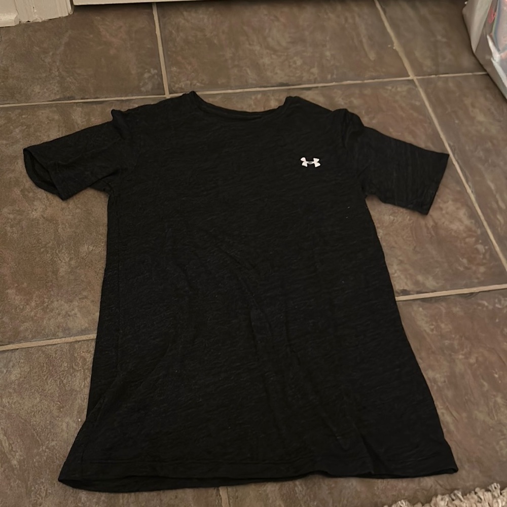 under armor top